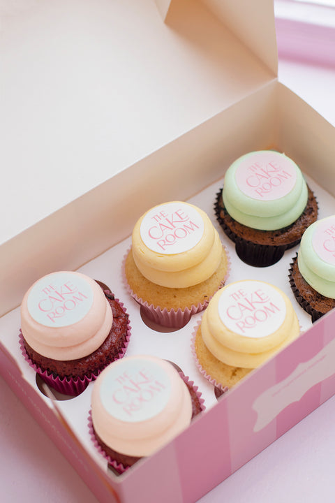 Gekleurde cupcakes met logo/foto (6st.)